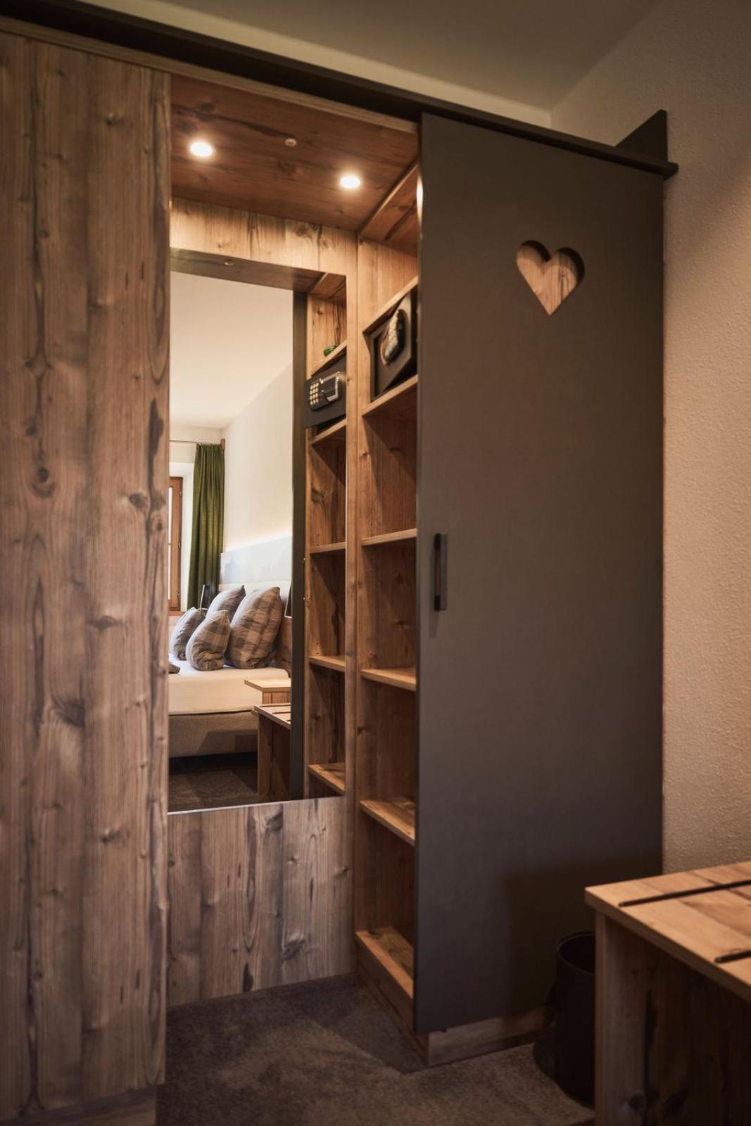 Rait'Ner Wirt Hotel Шлехинг Екстериор снимка