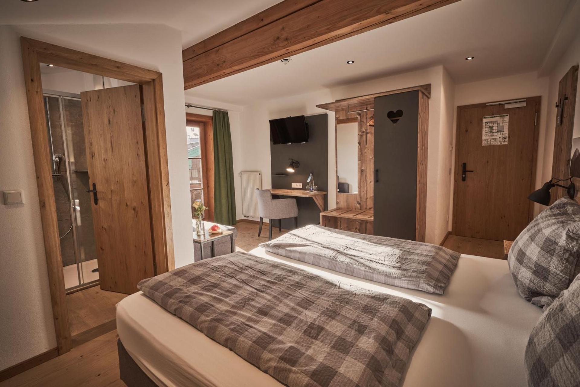 Rait'Ner Wirt Hotel Шлехинг Екстериор снимка